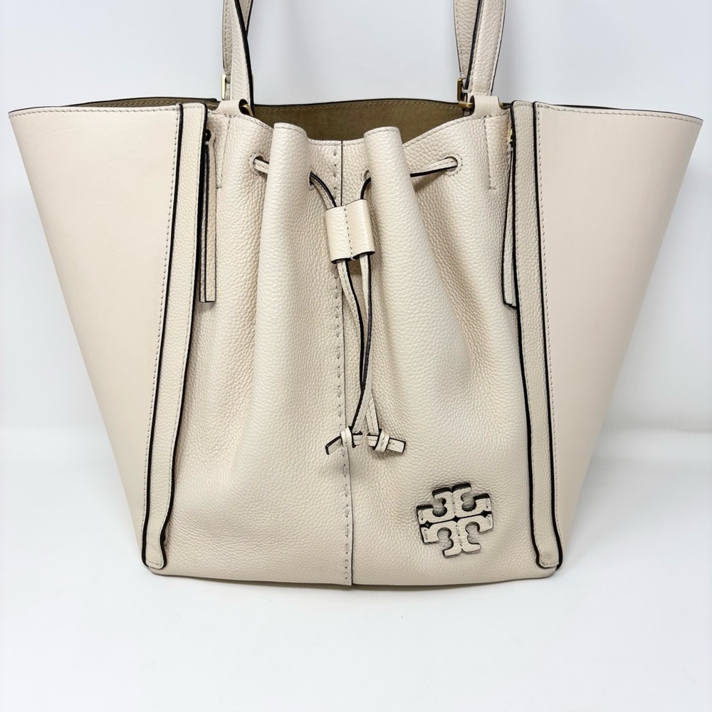 Tory Burch Oversized McGraw Dragonfly Bag in Brie Leather - Picture 3 of 16